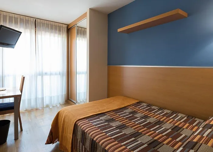 极地酒店 2* 希洪